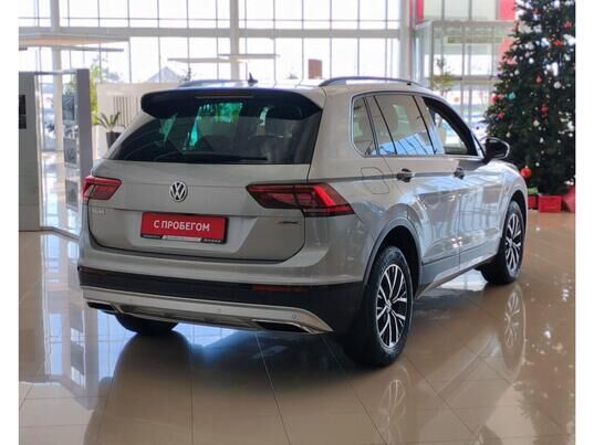 Volkswagen Tiguan, 2019&nbsp;г., 100&nbsp;648&nbsp;км