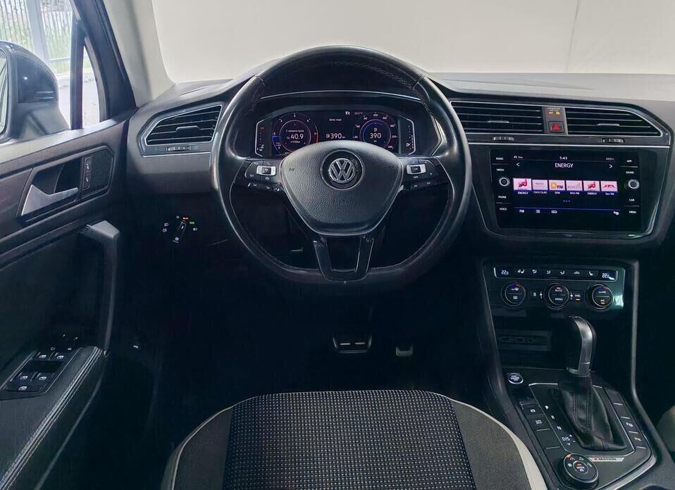 Volkswagen Tiguan, II 2.0d AMT (150 л.с.) 4WD