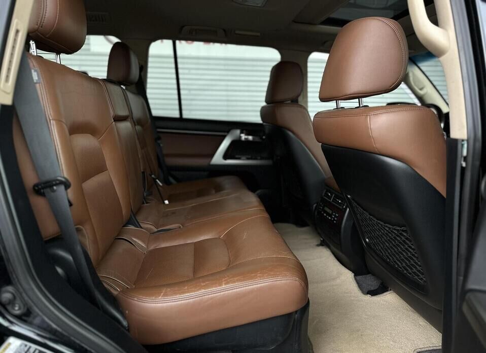 Toyota Land Cruiser, 200 Series Рестайлинг 1 4.5d AT (235 л.с.) 4WD