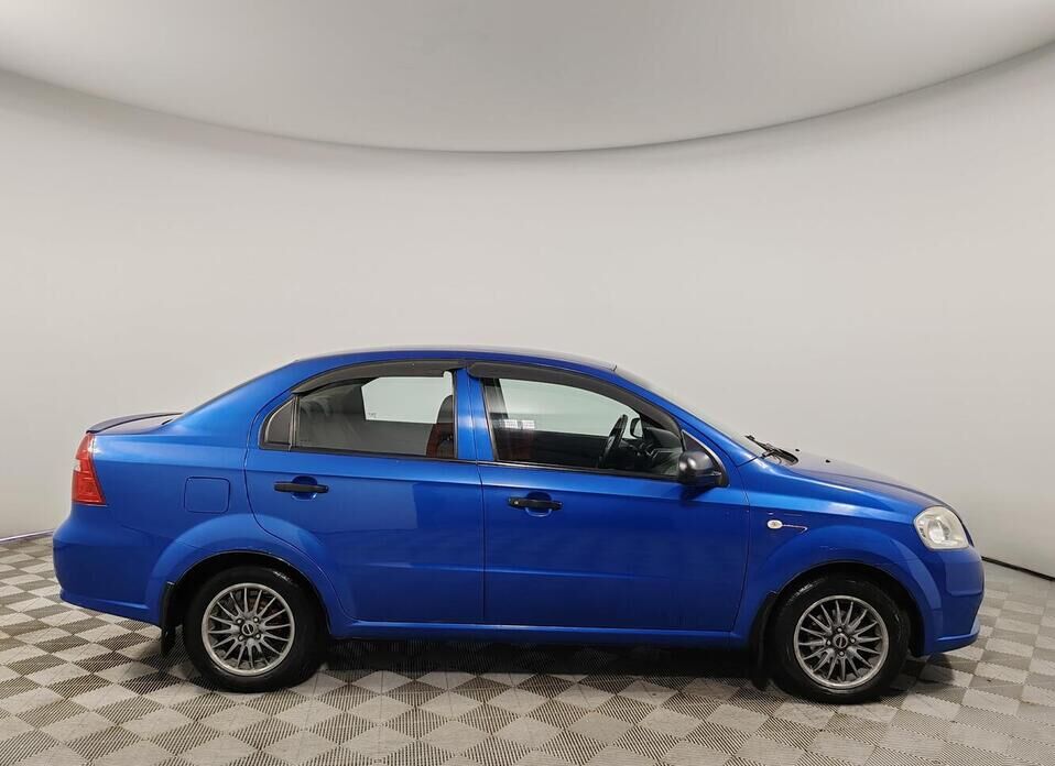 Chevrolet Aveo, I Рестайлинг 1.4 MT (101 л.с.)