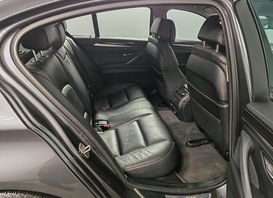 BMW 5 серии, VI (F10/F11/F07) Рестайлинг 530d xDrive 3.0d AT (258 л.с.) 4WD