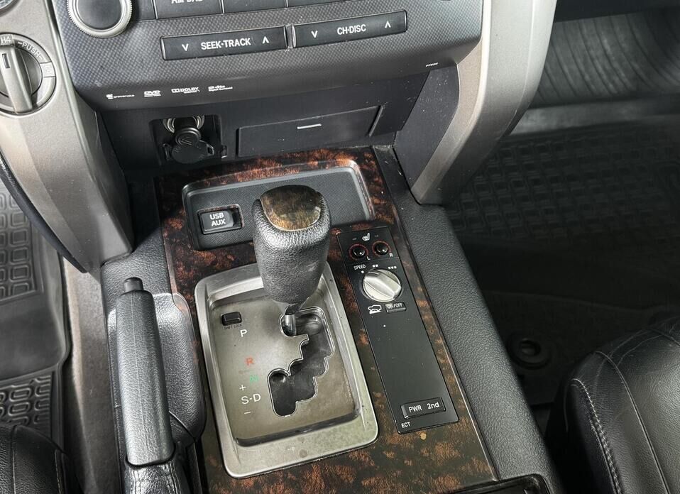 Toyota Land Cruiser, 200 Series 4.5d AT (235 л.с.) 4WD