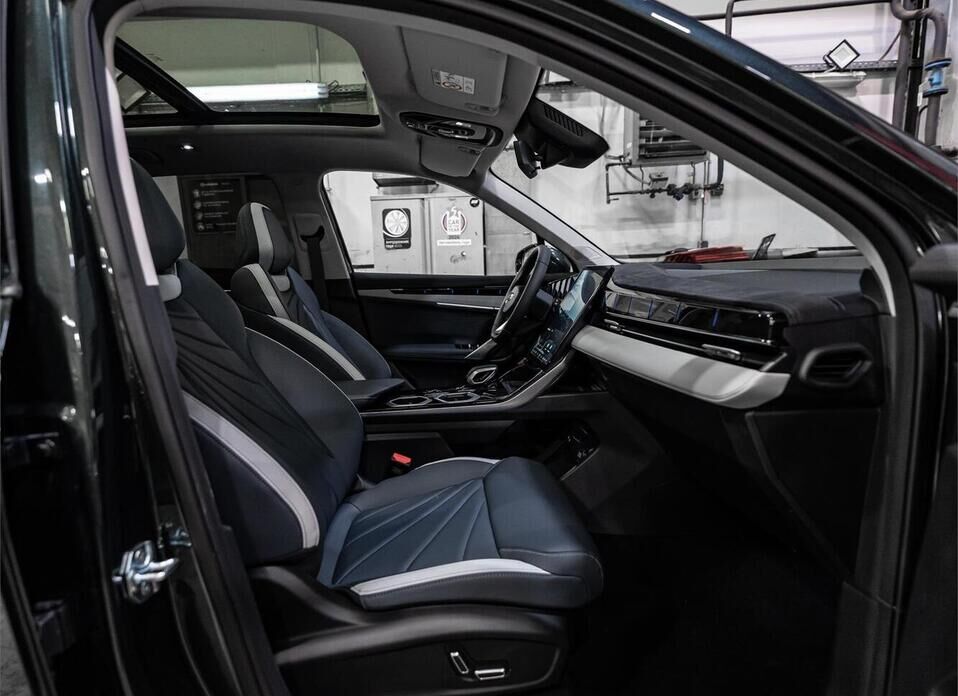 Geely Atlas, II 1.5 AMT (147 л.с.)