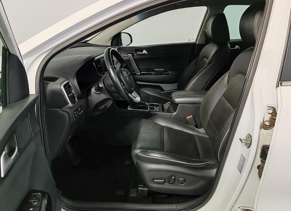 Kia Sportage, IV Рестайлинг 2.4 AT (184 л.с.) 4WD
