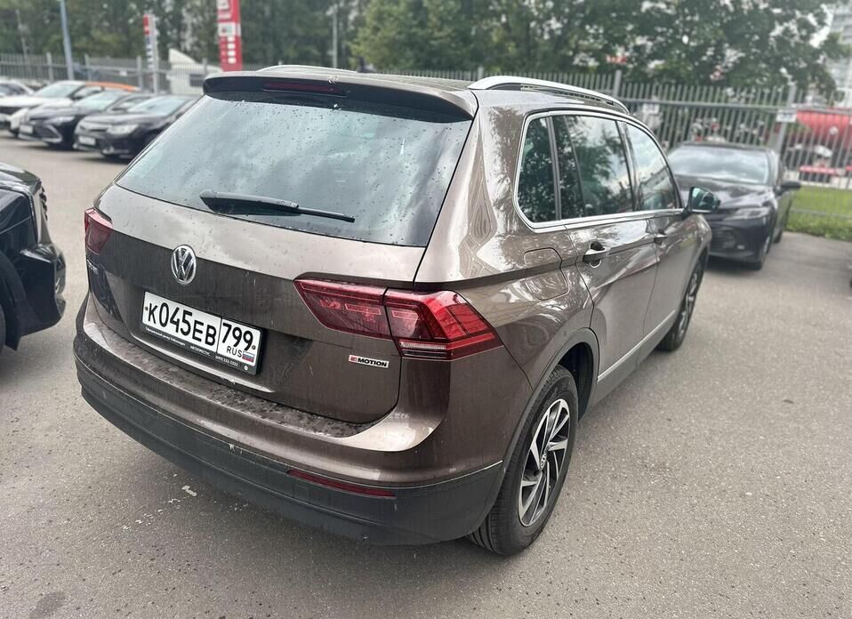 Volkswagen Tiguan 2.0d AMT (150 л.с.) 4WD