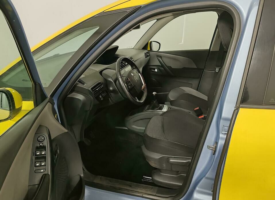 Citroen C4 Picasso 1.6 MT (120 л.с.)