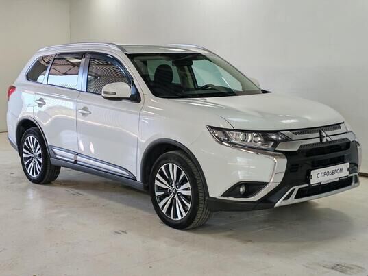 Mitsubishi Outlander, 2020 г., 82 716 км