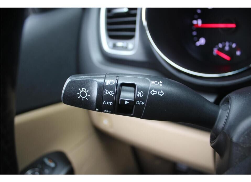 Kia Carnival, III 2.2d AT (202 л.с.)