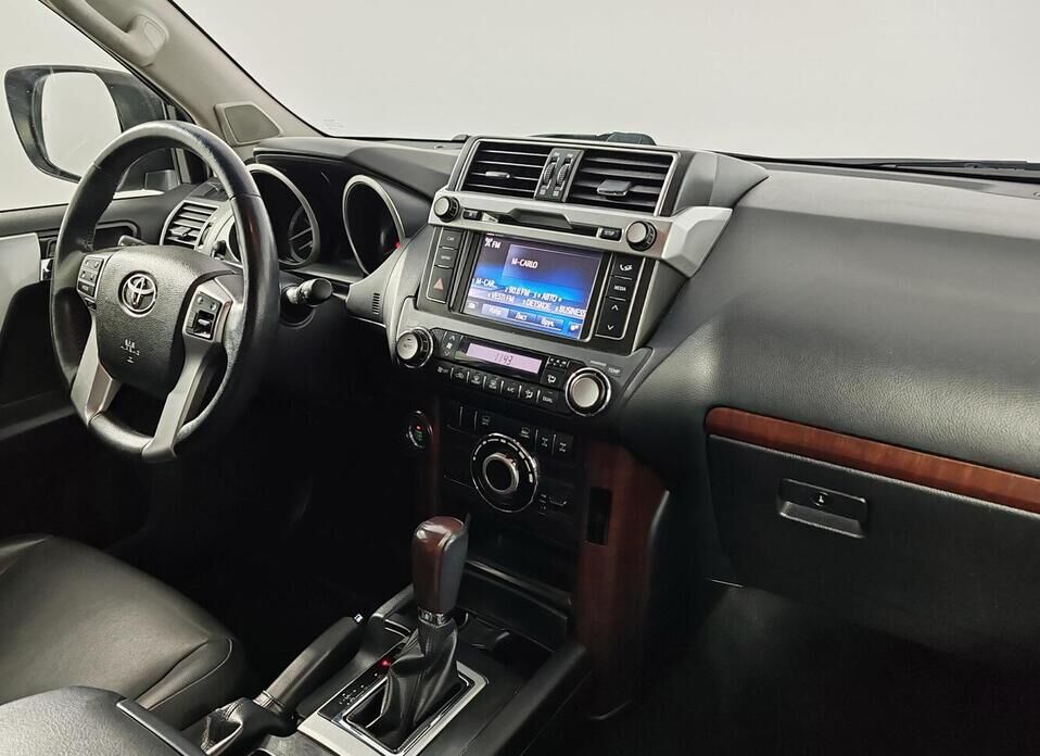 Toyota Land Cruiser Prado, 150 Series Рестайлинг 1 2.8d AT (177 л.с.) 4WD