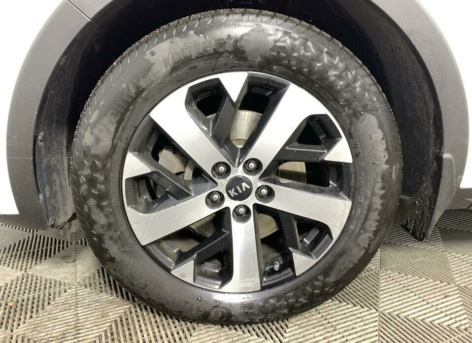 Kia Sorento 2.5 AT (179 л.с.) 4WD