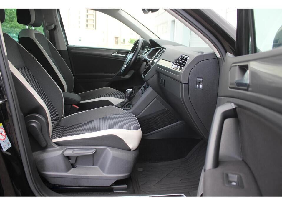 Volkswagen Tiguan, II 1.4 AMT (150 л.с.) 4WD