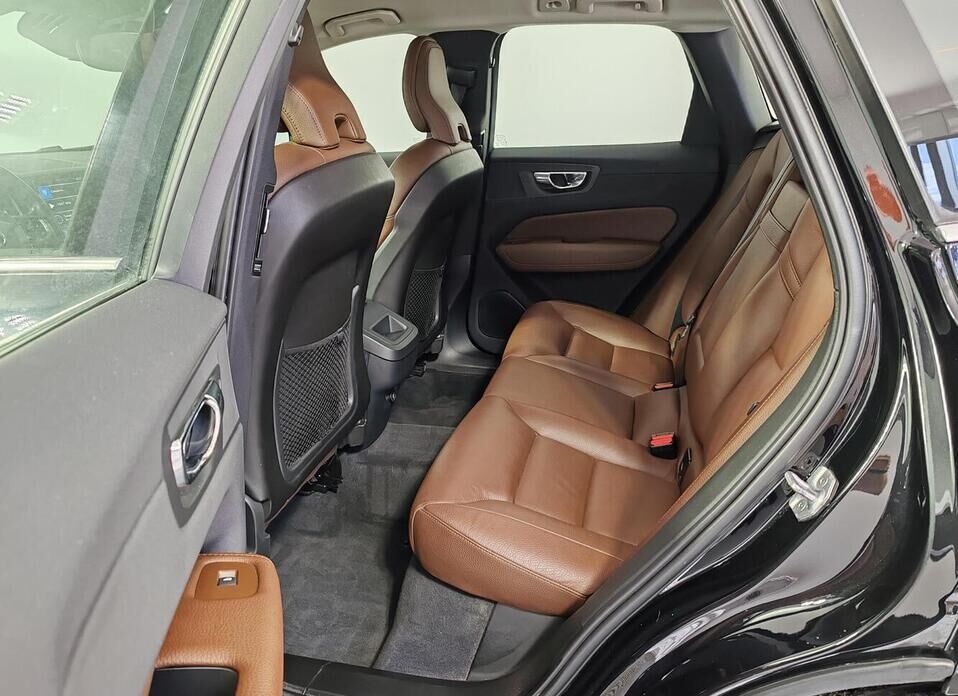 Volvo XC60, II 2.0d AT (190 л.с.) 4WD
