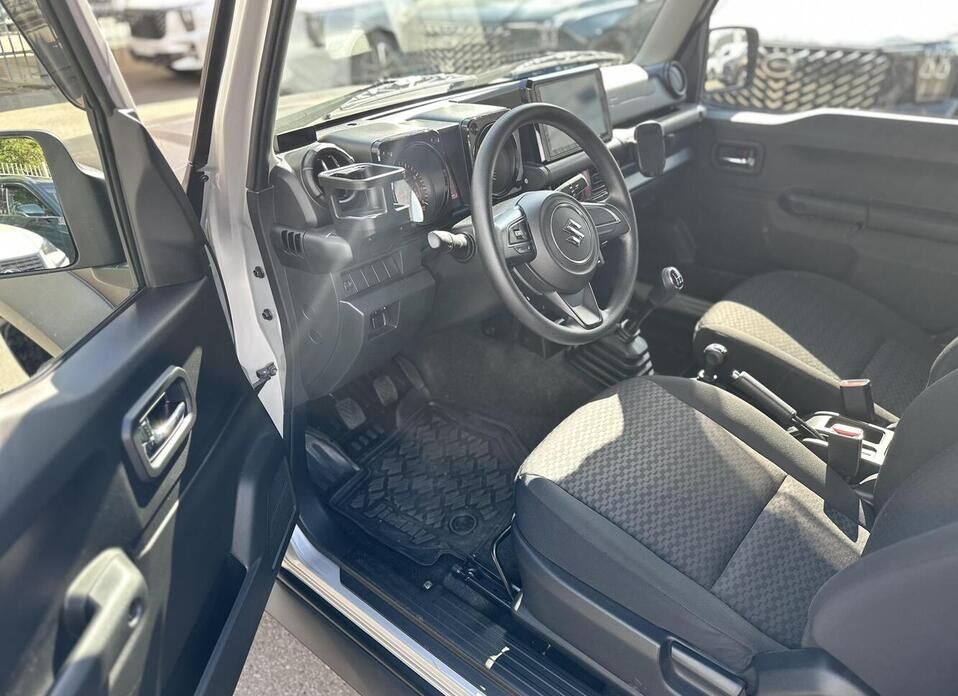 Suzuki Jimny 1.5 MT (102 л.с.) 4WD