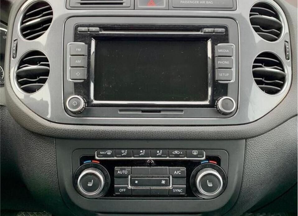 Volkswagen Tiguan 2.0 AT (170 л.с.) 4WD