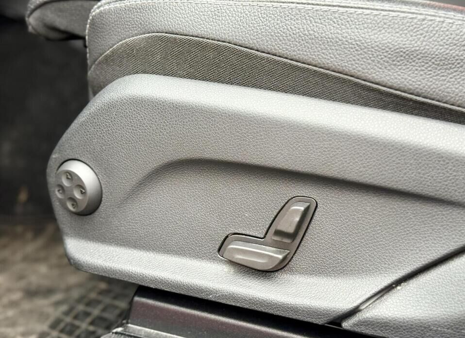Mercedes-Benz GLC, I (X253) 250 2.0 AT (211 л.с.) 4WD