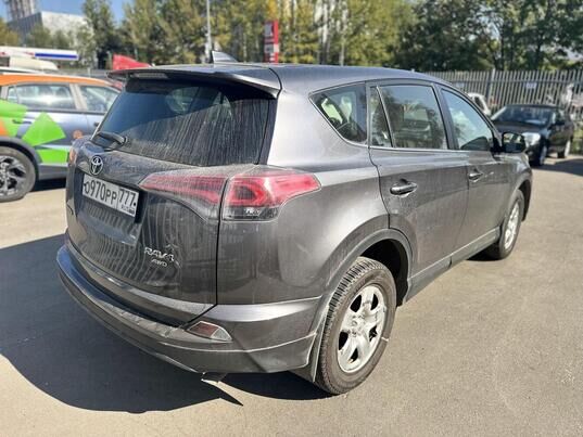 Toyota RAV4, 2016 г., 235 522 км
