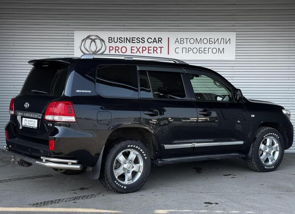 Toyota Land Cruiser, 200 Series 4.5d AT (235 л.с.) 4WD