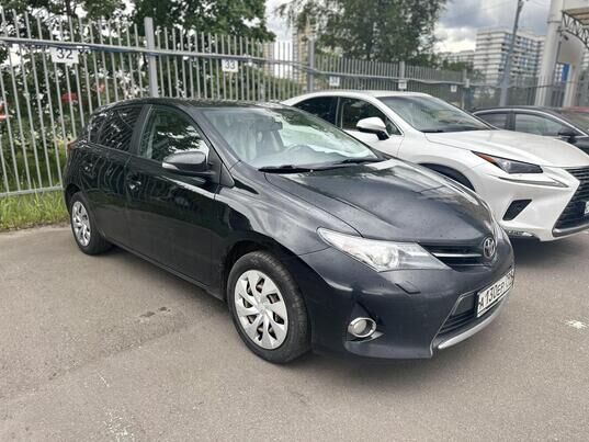 Toyota Auris, 2013 г., 217 076 км