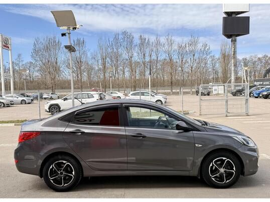 Hyundai Solaris, 2013&nbsp;г., 95&nbsp;780&nbsp;км