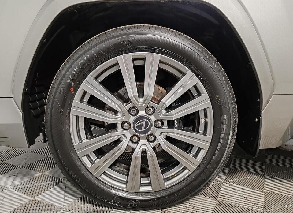 Lexus LX, IV 600 3.5 AT (415 л.с.) 4WD