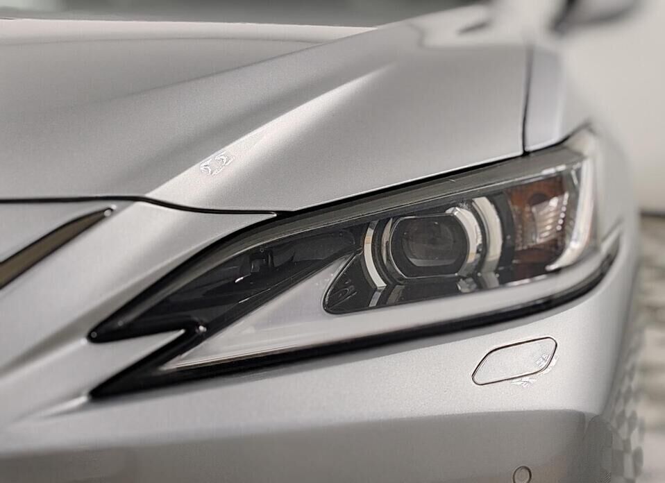 Lexus ES, VII Рестайлинг 350 3.5 AT (249 л.с.)