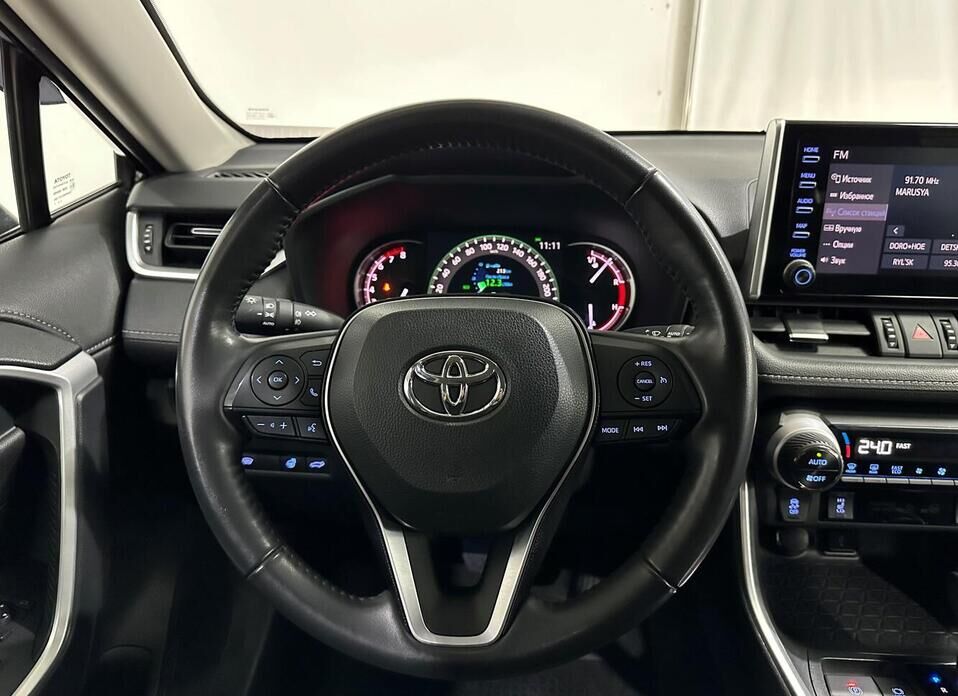 Toyota RAV4, V (XA50) 2.5 AT (199 л.с.) 4WD