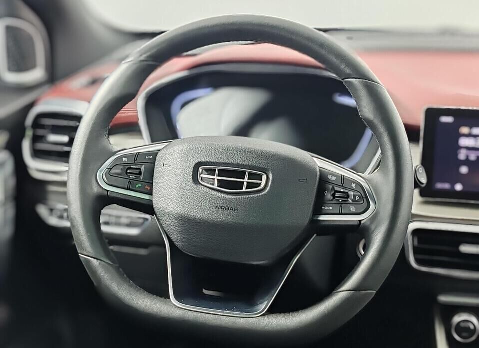 Geely Coolray, I 1.5 AMT (150 л.с.)