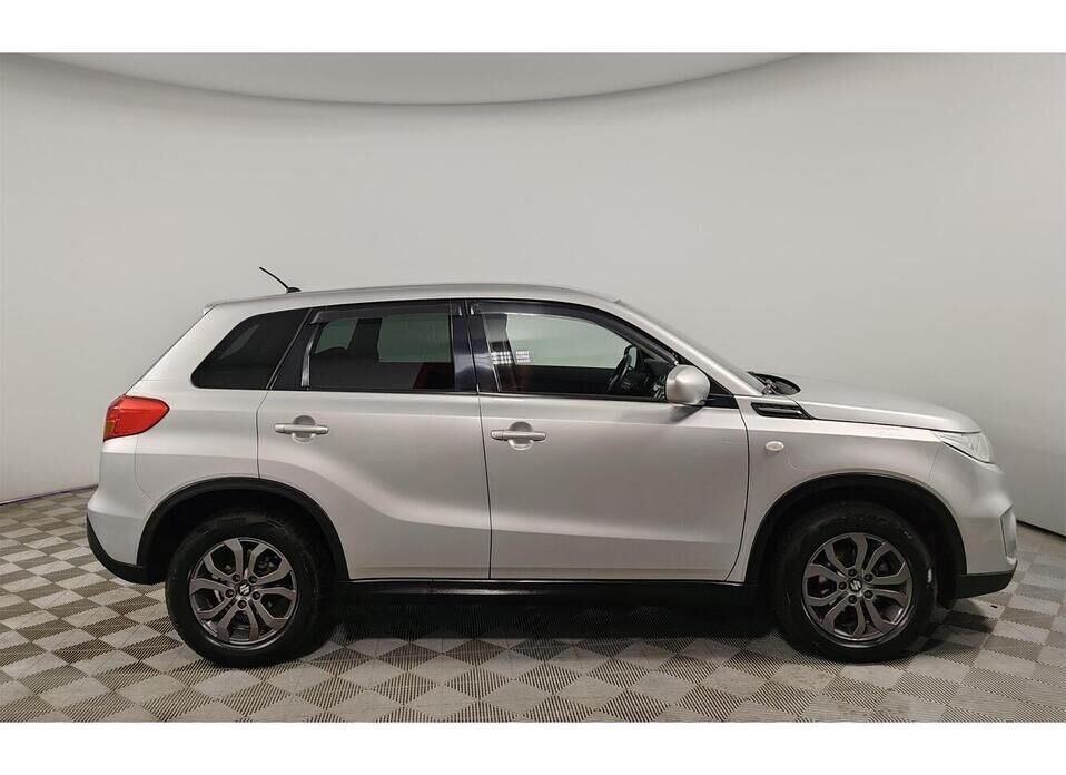 Suzuki Vitara 1.6 AT (117 л.с.) 4WD