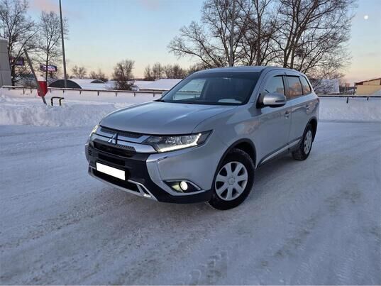 Mitsubishi Outlander, 2019&nbsp;г., 30&nbsp;976&nbsp;км