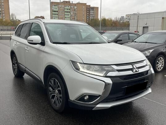 Mitsubishi Outlander, III Рестайлинг 2, 2016 г., 168 739 км