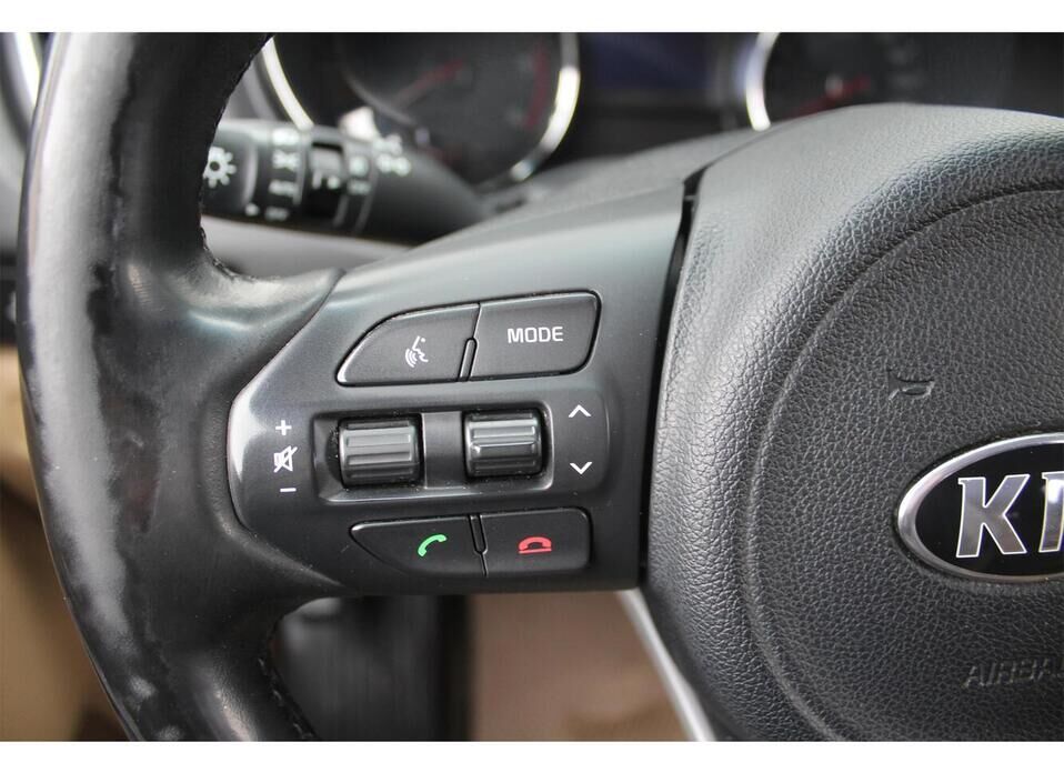 Kia Carnival, III 2.2d AT (202 л.с.)