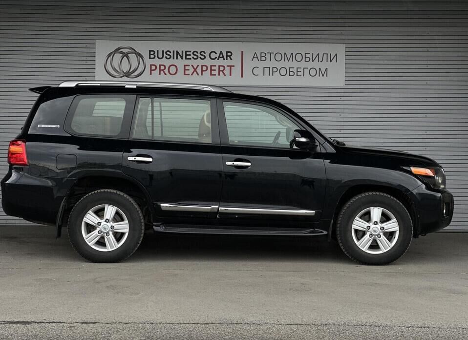 Toyota Land Cruiser, 200 Series Рестайлинг 1 4.5d AT (235 л.с.) 4WD