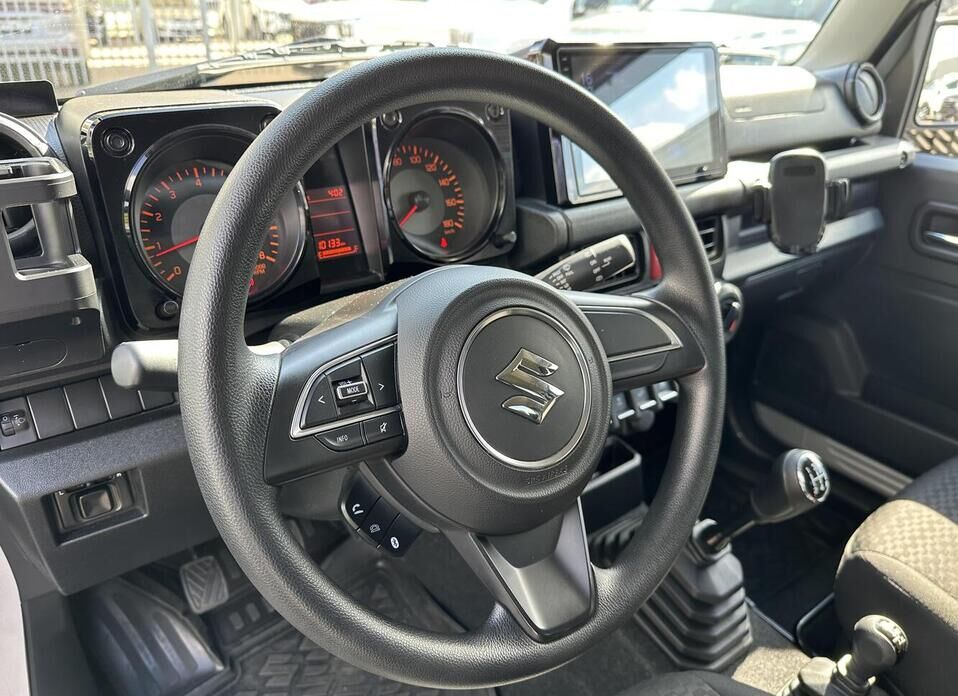 Suzuki Jimny 1.5 MT (102 л.с.) 4WD