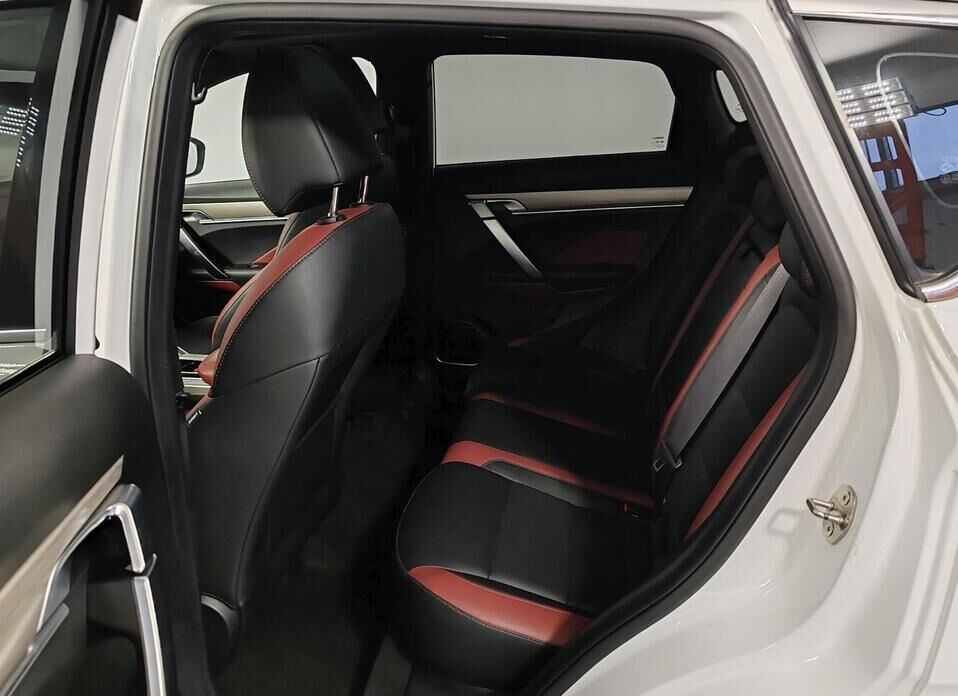 Geely Coolray, I 1.5 AMT (150 л.с.)