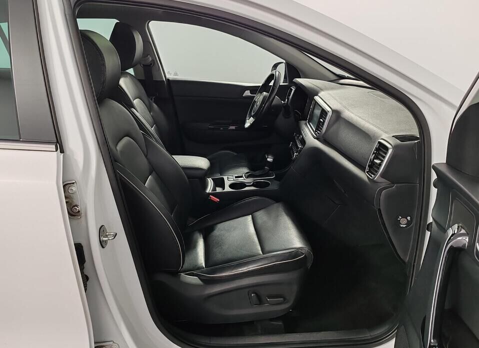 Kia Sportage, IV Рестайлинг 2.4 AT (184 л.с.) 4WD