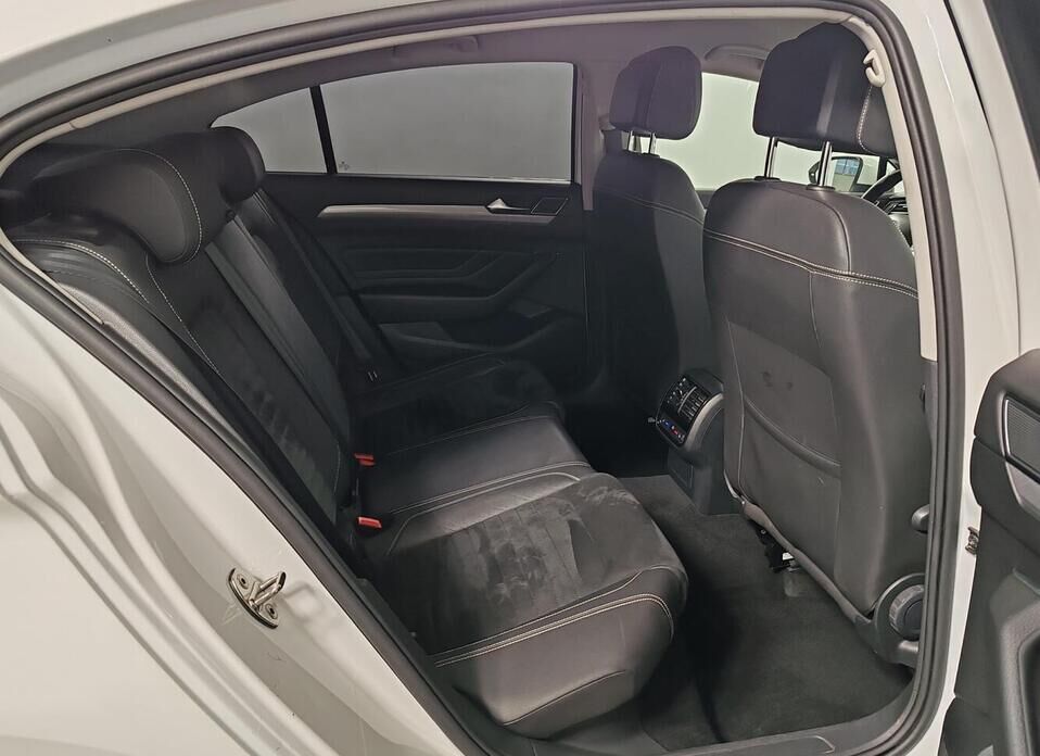 Volkswagen Passat, B8 Рестайлинг 1.4 AMT (150 л.с.)