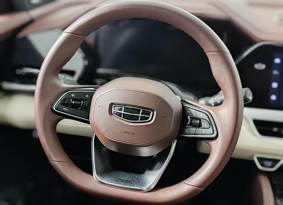 Geely Monjaro 2.0 AT (238 л.с.) 4WD
