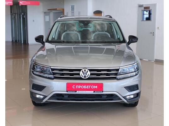 Volkswagen Tiguan, 2019&nbsp;г., 100&nbsp;648&nbsp;км