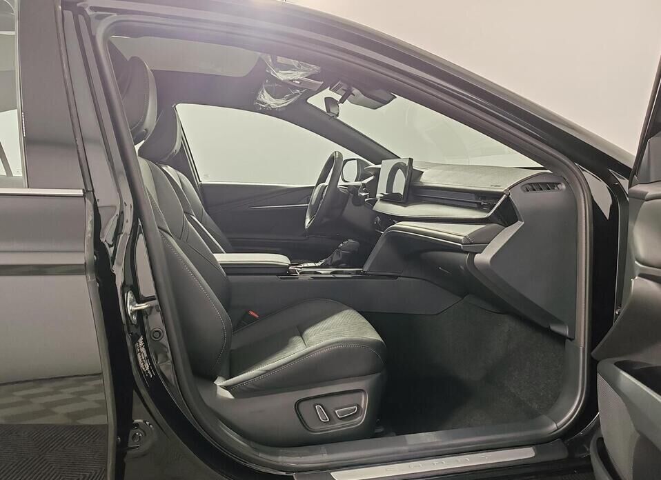 Toyota Camry, IX (XV80) China Market 2.0 CVT (173 л.с.)