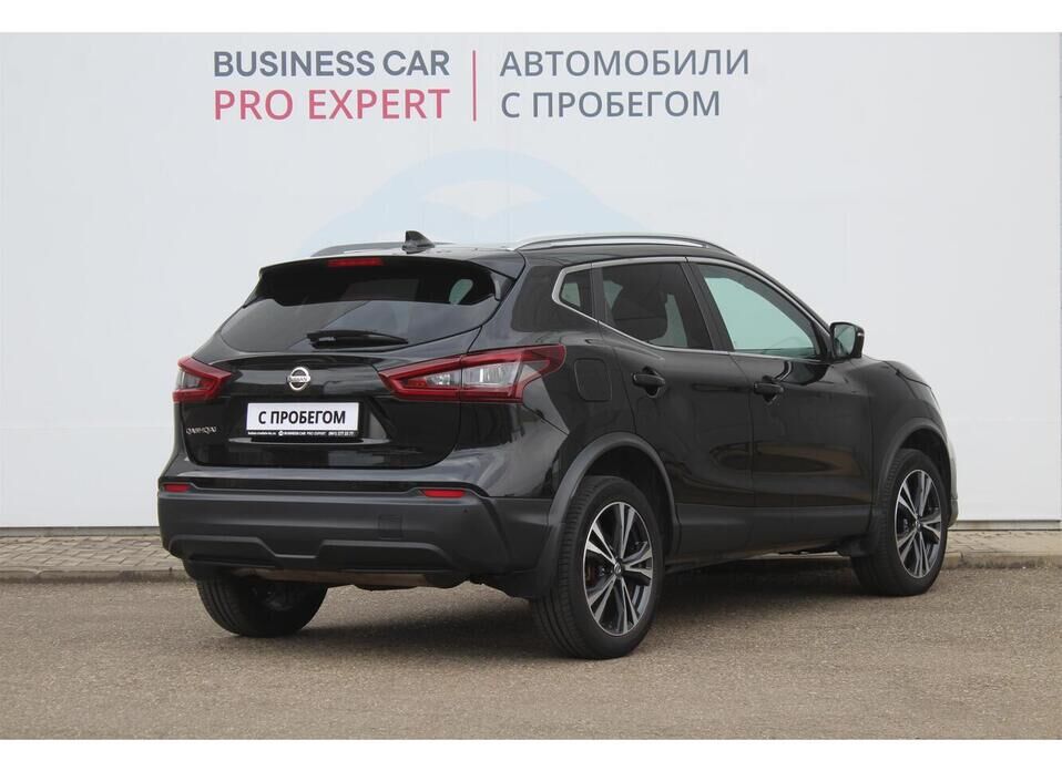 Nissan Qashqai, II Рестайлинг 2.0 CVT (144 л.с.)
