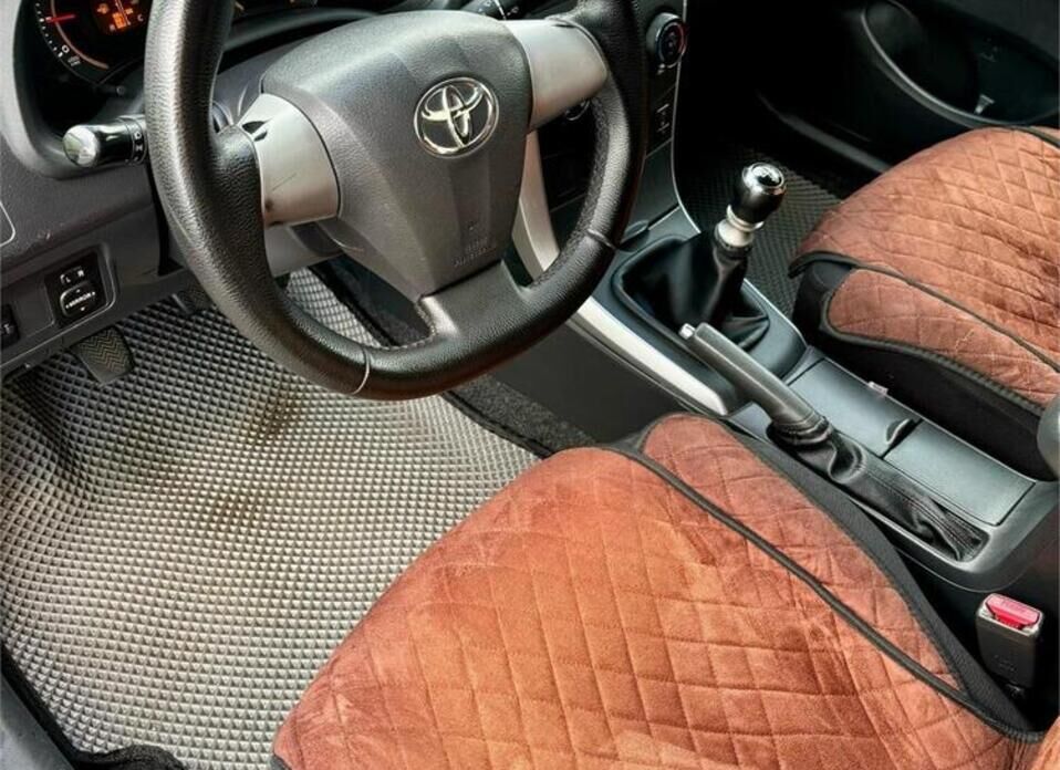 Toyota Corolla, X (E140, E150) Рестайлинг 1.6 MT (124 л.с.)