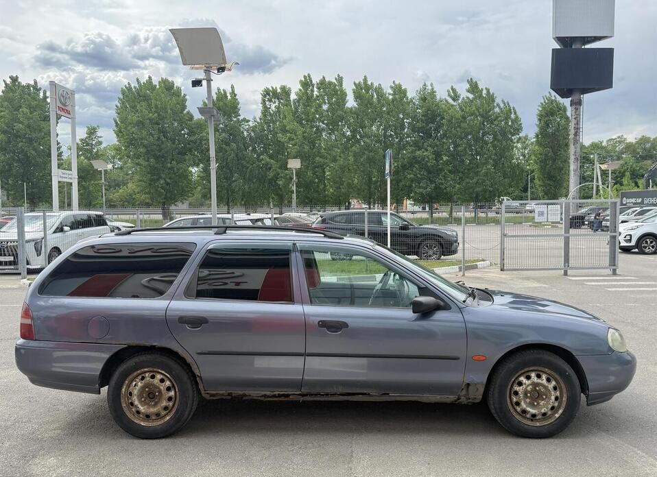 Ford Mondeo, II 1.6 MT (90 л.с.)