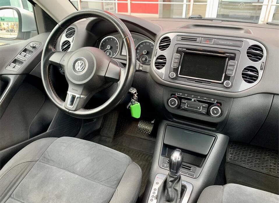 Volkswagen Tiguan 2.0 AT (170 л.с.) 4WD
