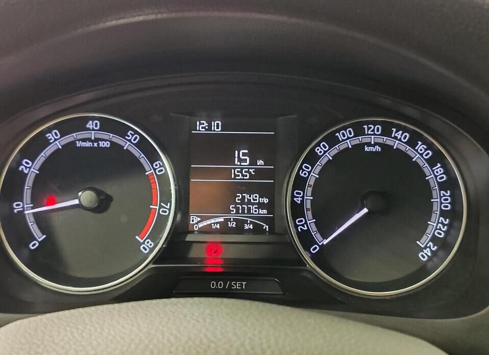 Skoda Rapid, I Рестайлинг 1.6 MT (90 л.с.)