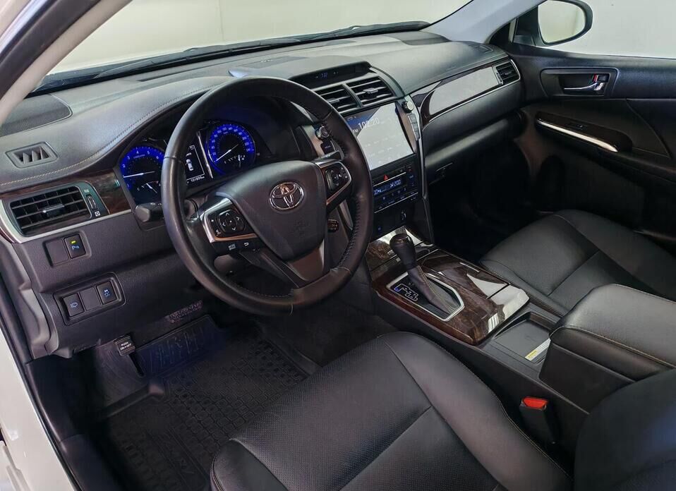 Toyota Camry, VII (XV50) Рестайлинг 2 2.5 AT (181 л.с.)