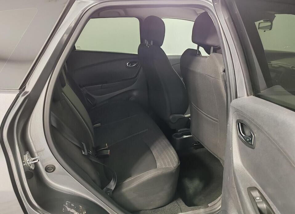 Renault Kaptur, I 1.6 CVT (114 л.с.)