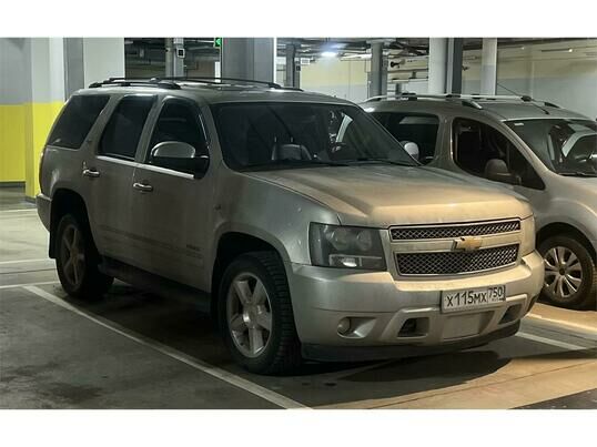 Chevrolet Tahoe, 2011 г., 267 776 км