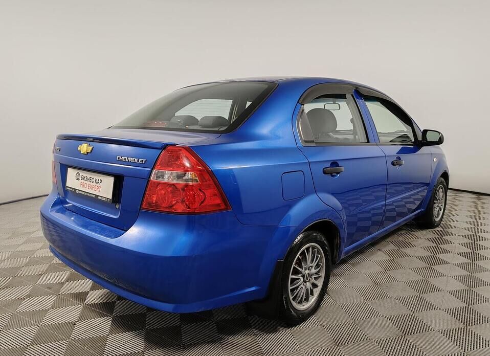 Chevrolet Aveo, I Рестайлинг 1.4 MT (101 л.с.)