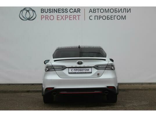 Toyota Camry, 2022 г., 77 795 км