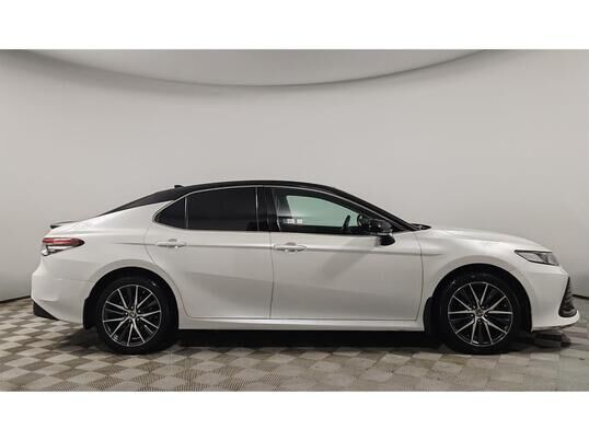 Toyota Camry, 2021&nbsp;г., 56&nbsp;278&nbsp;км